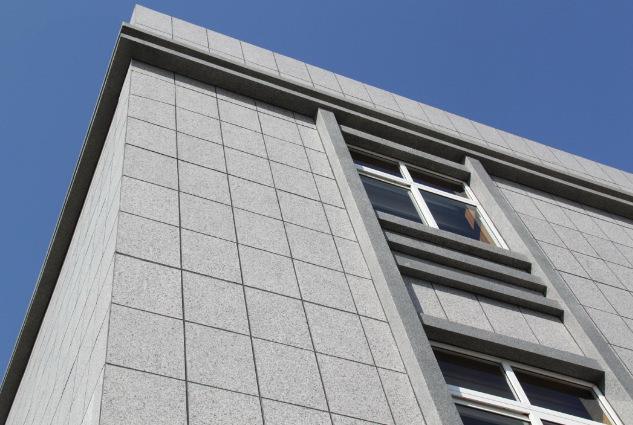 【華喆】多雨季節(jié)，真石漆該如何施工？